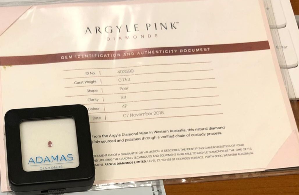 CERTIFIED ARGYLE Oval Diamond 0.17ct 4P SI1