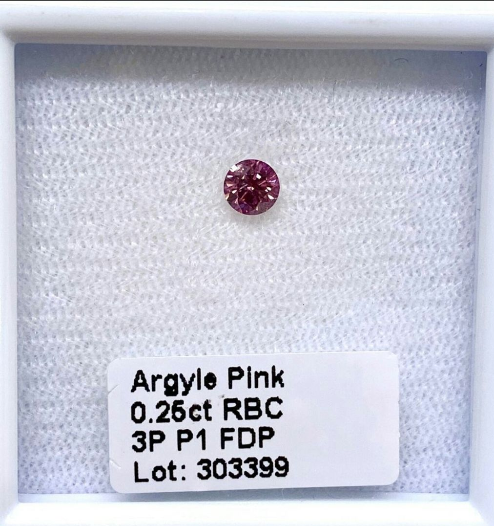 CERTIFIED ARGYLE Round Diamond 0.25ct 3P P1