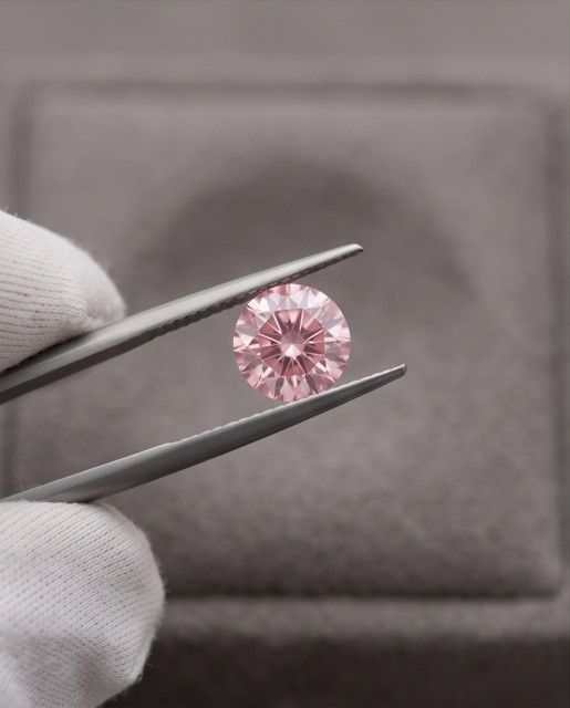 CERTIFIED ARGYLE Round Diamond 0.50ct 6P P1