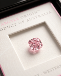 CERTIFIED ARGYLE Cushion Diamond 0.30ct 3P SI2