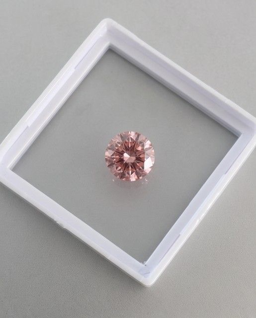 CERTIFIED ARGYLE Round Diamond 0.15ct 5PR VS1