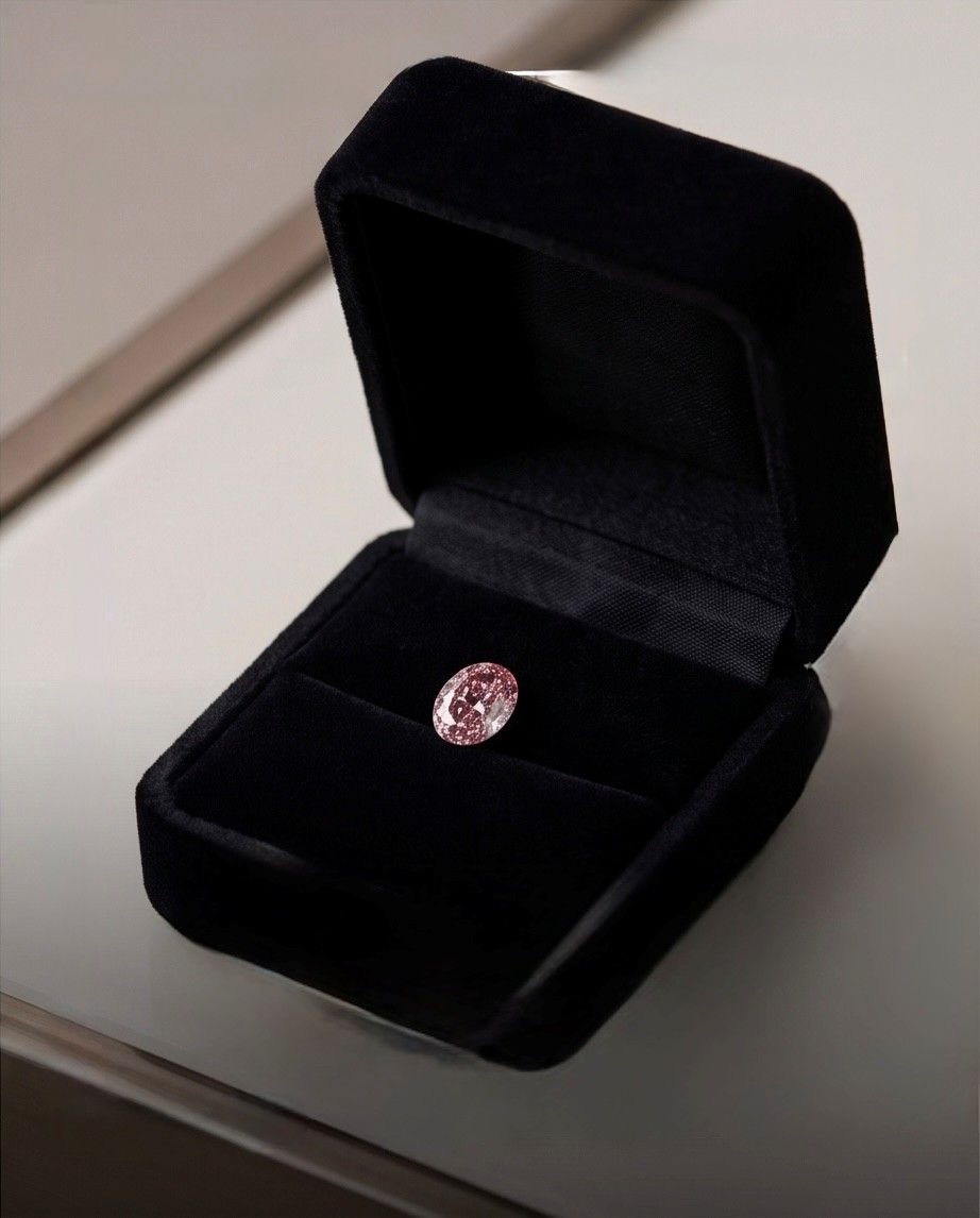 CERTIFIED ARGYLE Oval Diamond 0.08ct 5P SIAV 431048