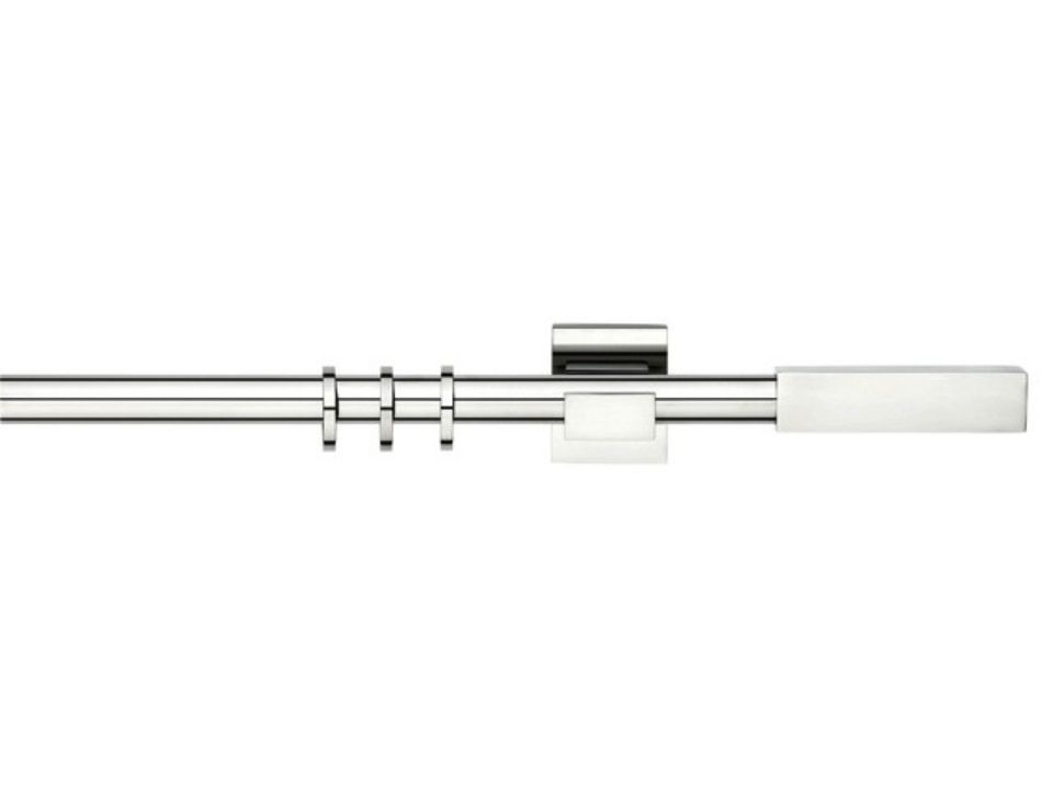 Bastone per tende color argento con terminale bianco e anelli per tende.