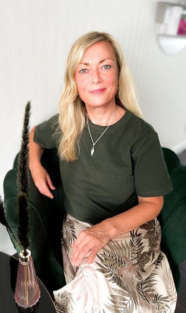 Madlen, Spezialistin Kosmetik und Permanent Make-up