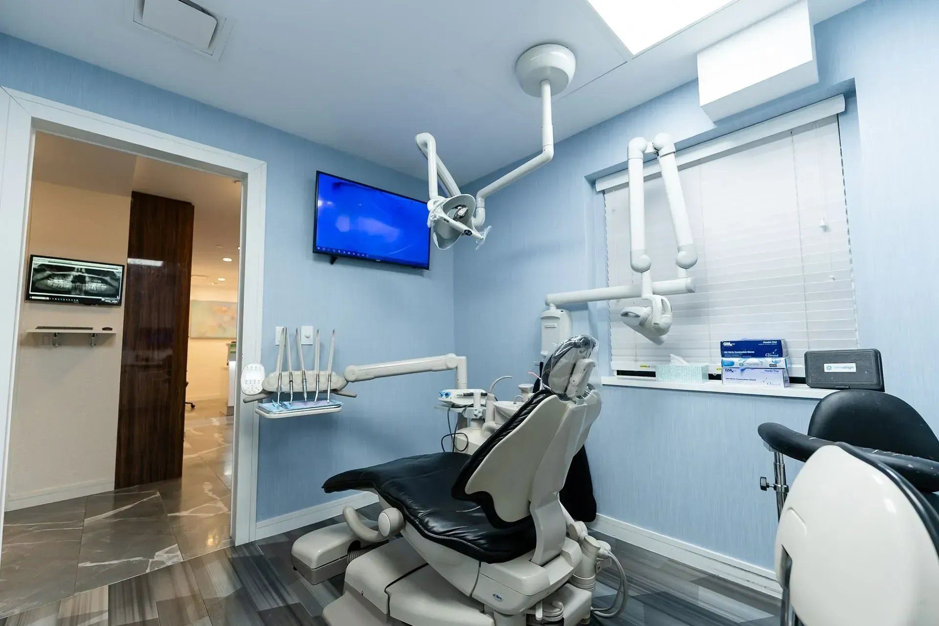 A treatment room at Daniel Wank DDS