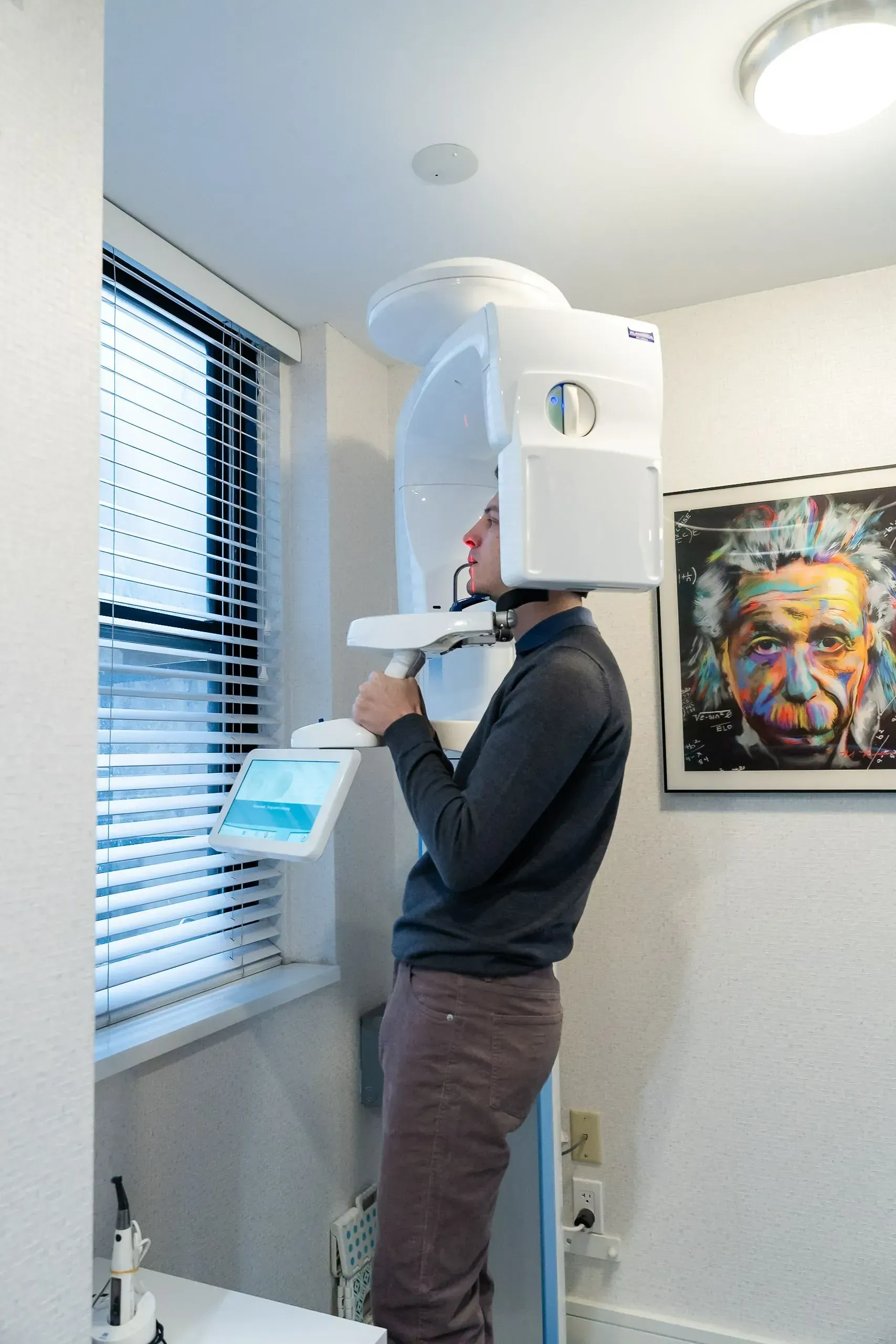 A patient in the 3D imaging unit at Daniel Wank DDS