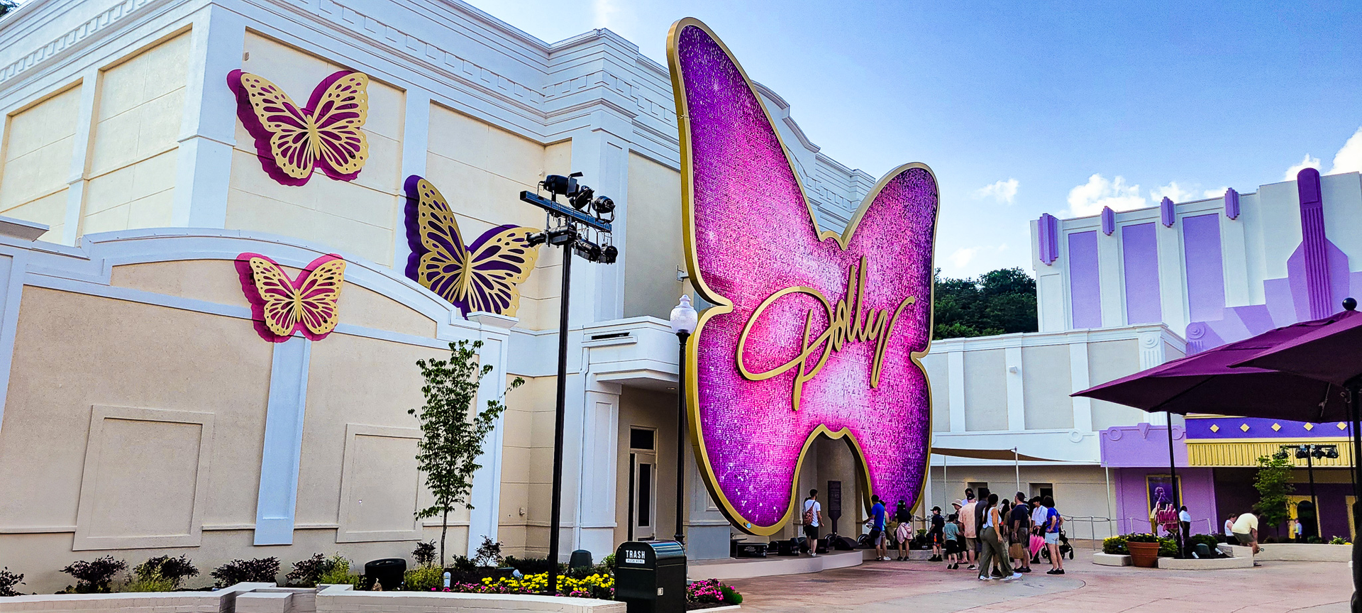 Dollywood Theme Park Teacher Discounts | Dollywood Resorts Educator Discounts