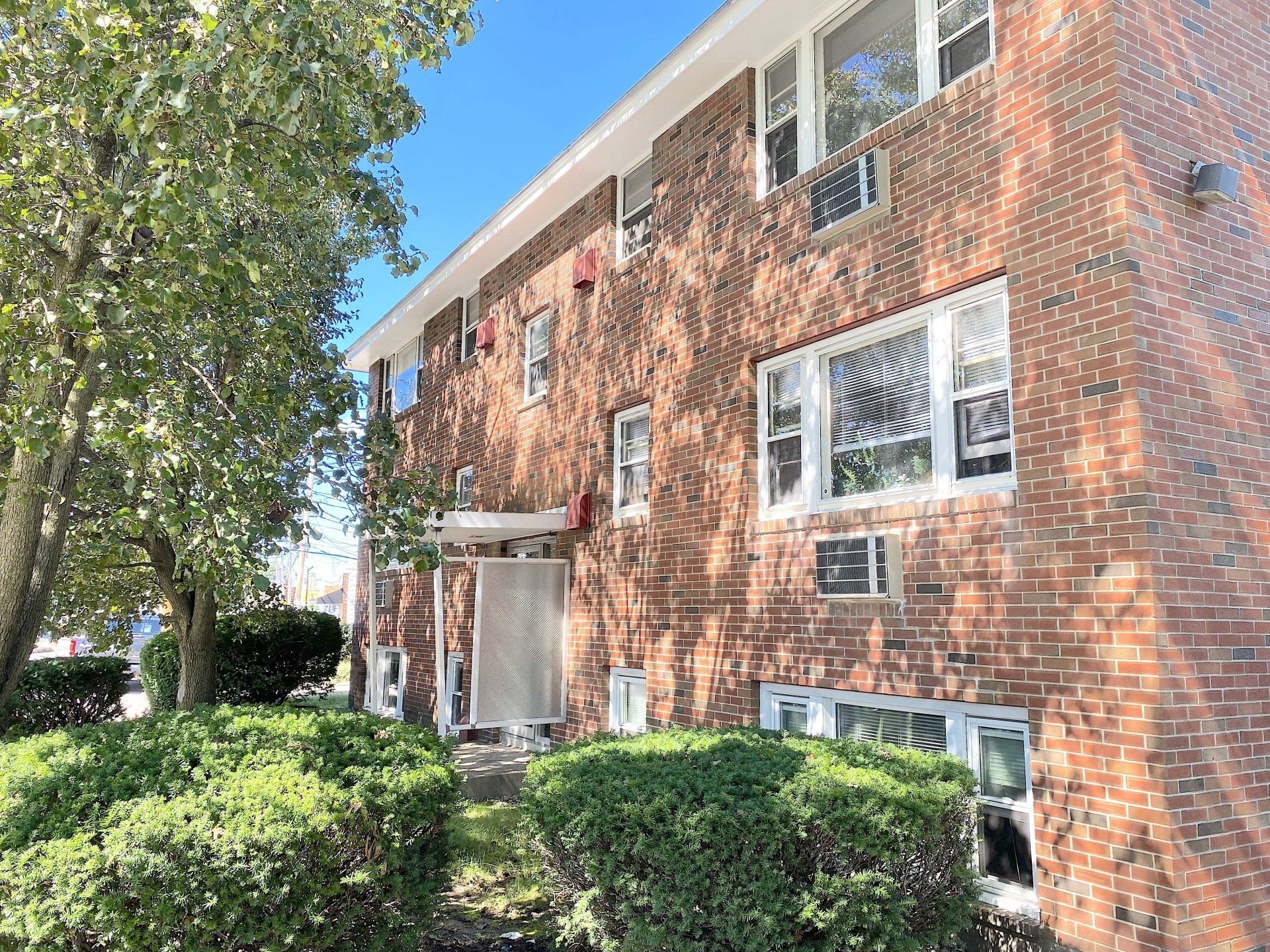 High St. Apartments