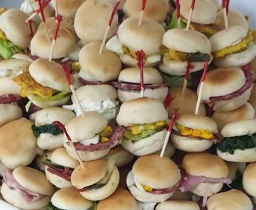Mini panini imbottiti per rinfreschi