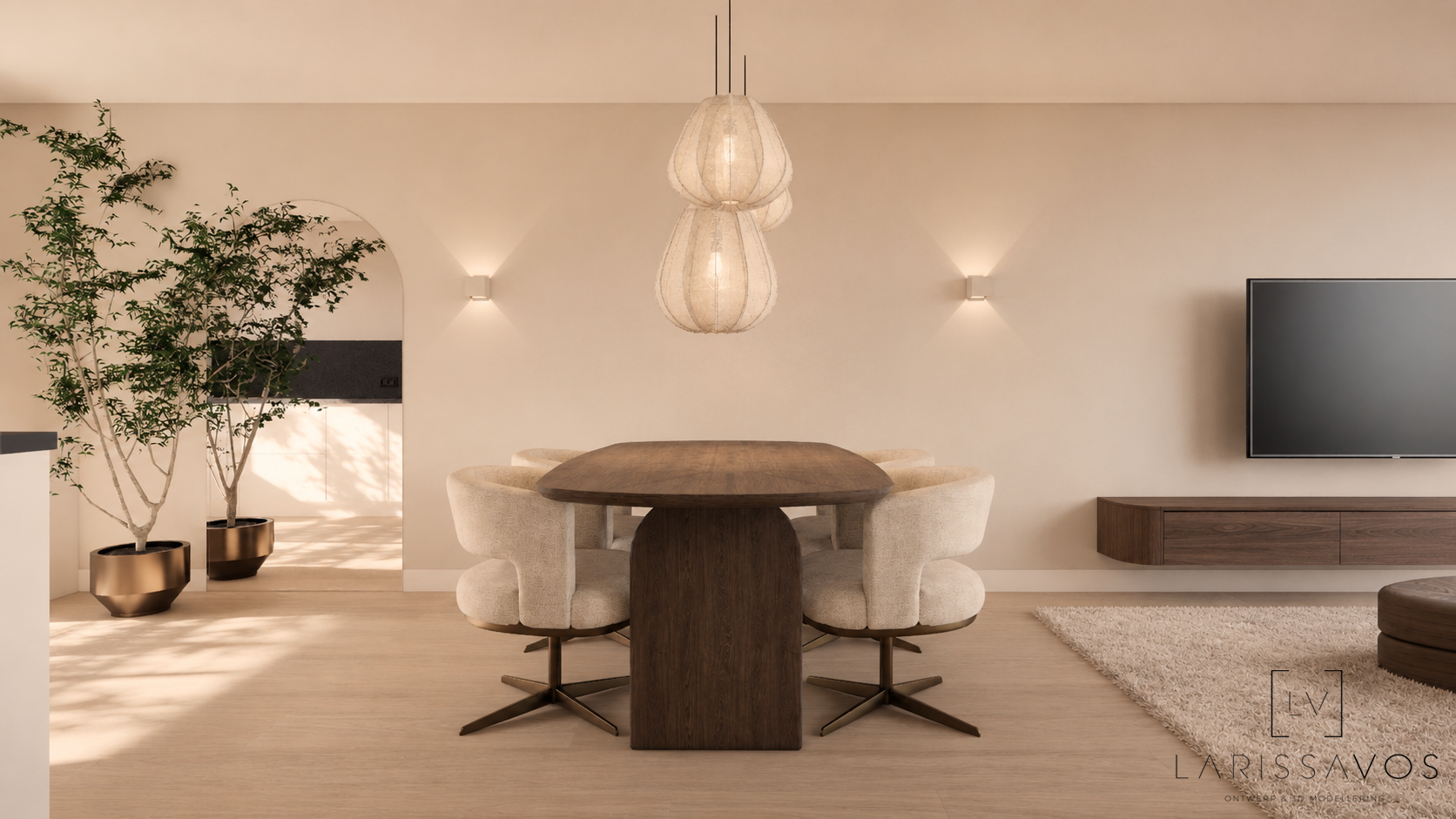 Minimalistische beige woonkamer met eettafel, witte stoelen, wandlampen en een tv op een laag tv-meubel.