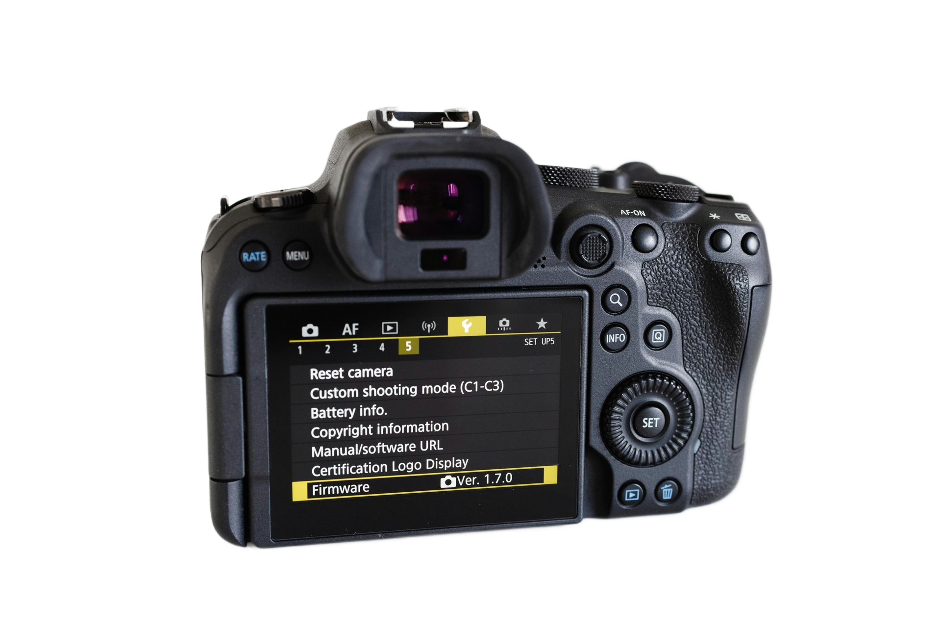 Eine schwarze Digitalkamera, die Menüoptionen auf ihrem Bildschirm anzeigt.