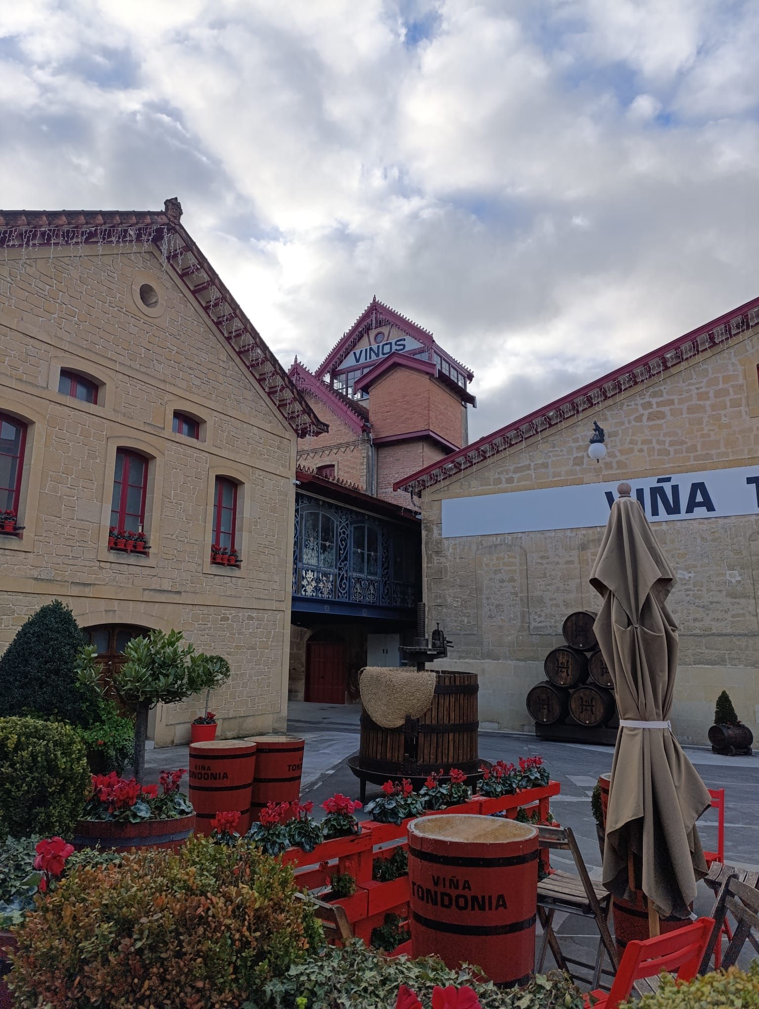 train station district rioja