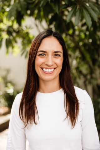 Dr. Chloé Jones