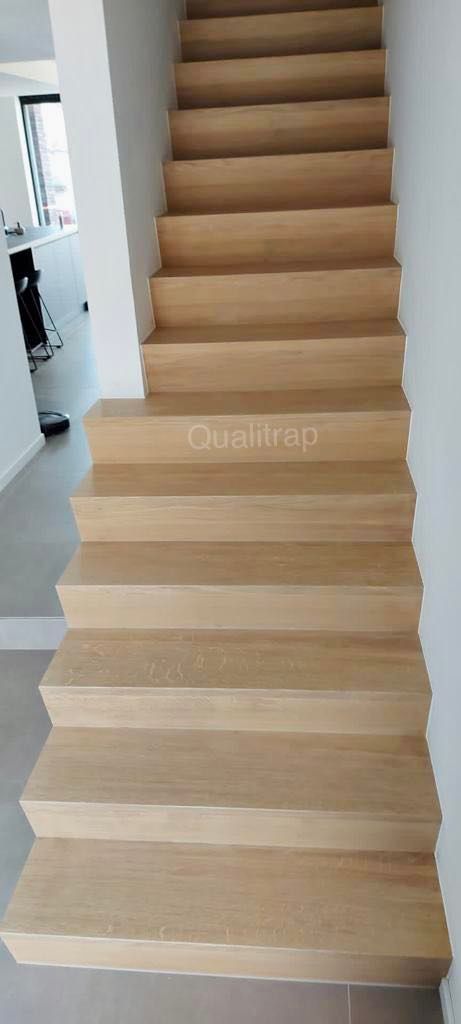 Beton trap afwerken met hout 
