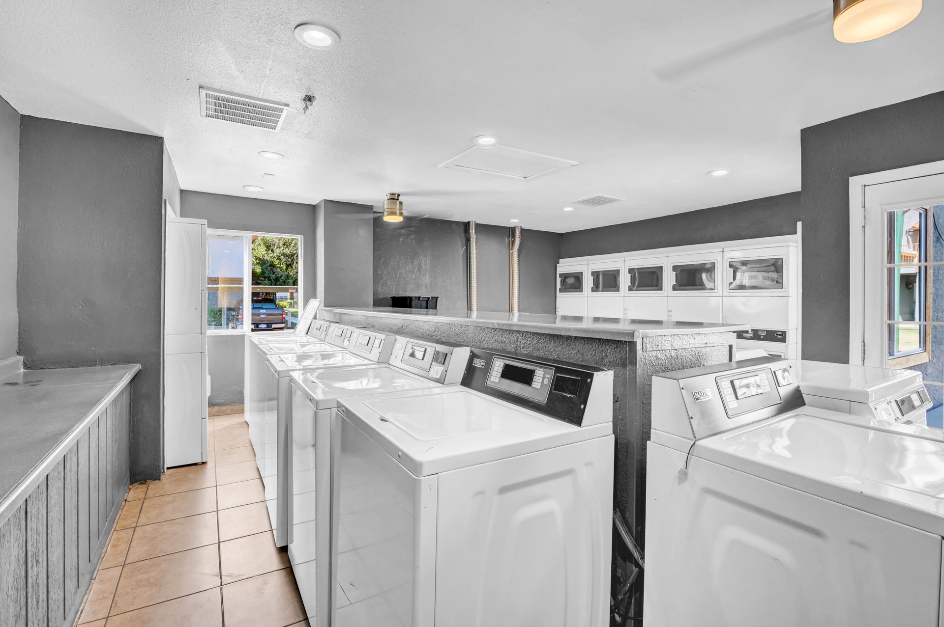 washer and dryer lounge facilities on-site at property community
