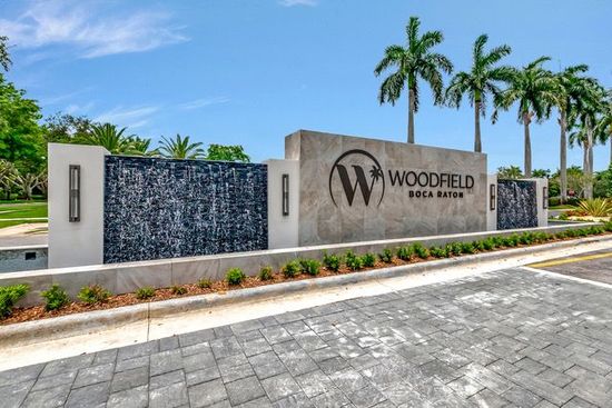 Rich and Ann Selling Woodfield Country Club