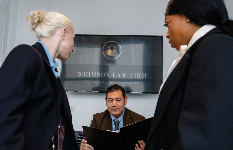 What is binding vs non-binding arbitration and how the two arbitration types different