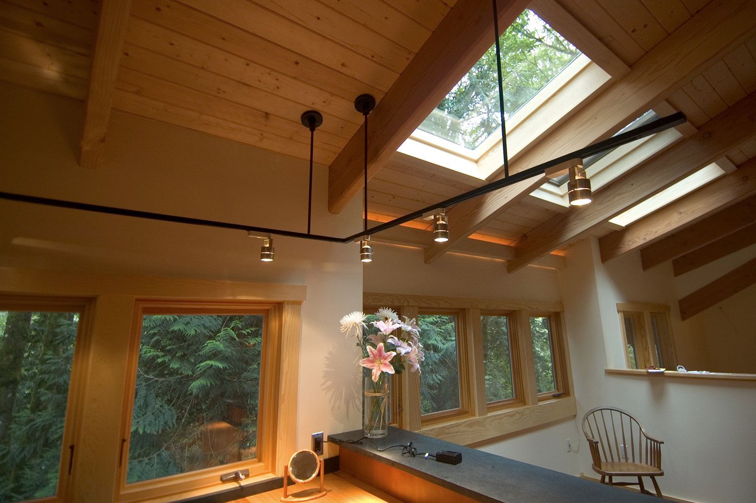 Eavestrough installation Hamilton