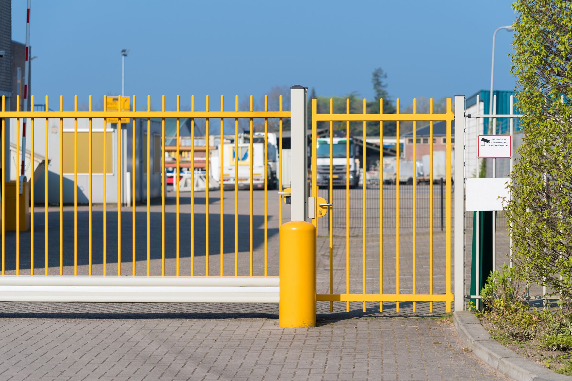 Yellow Metal Fence — Numurkah, VIC — L & J Webb’s Fencing