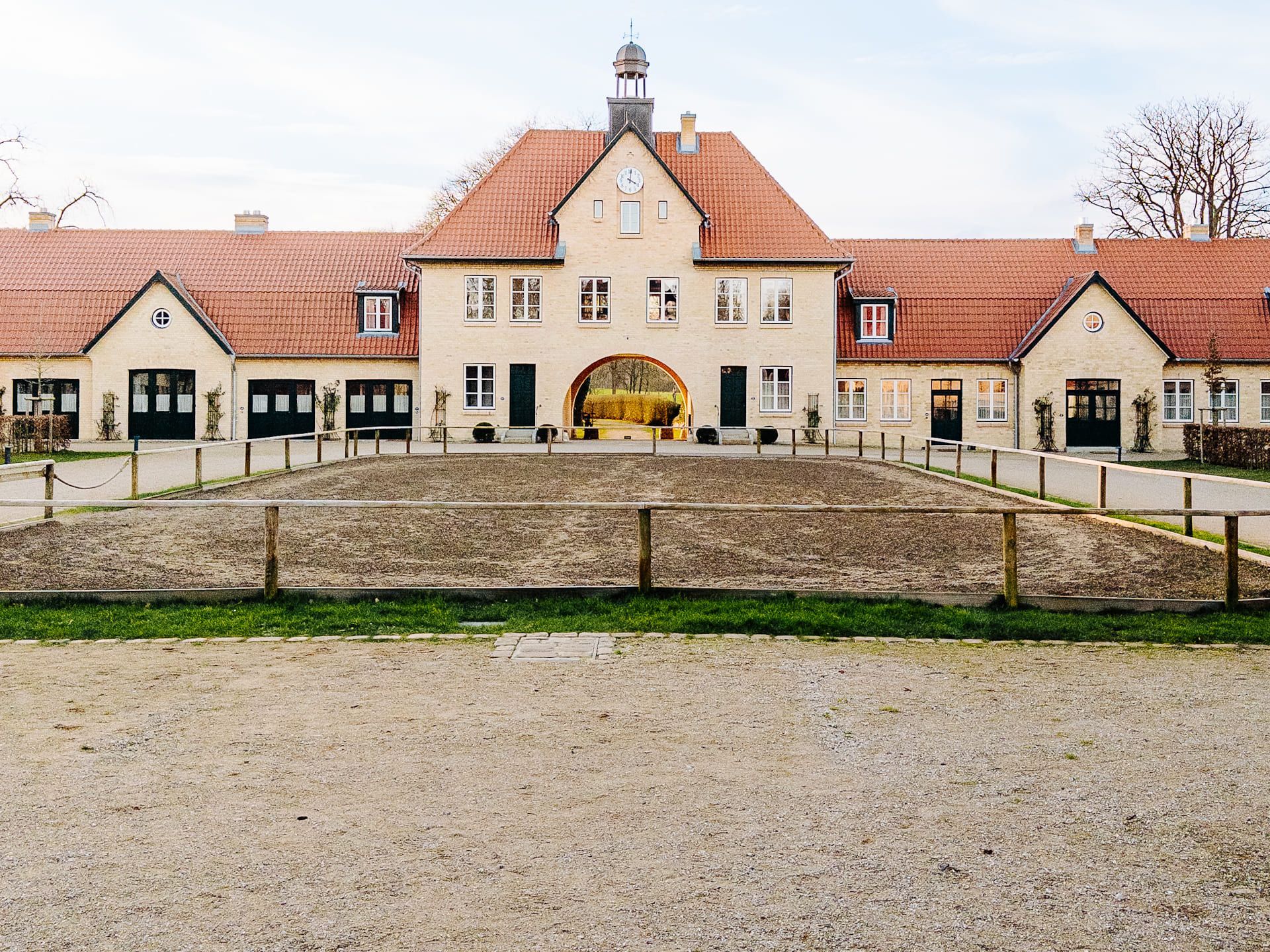Gut Immenhof am Kellersee mit Spa, Spitzenküche, Sushi Bar und entspannter Gutshof Atmosphäre.