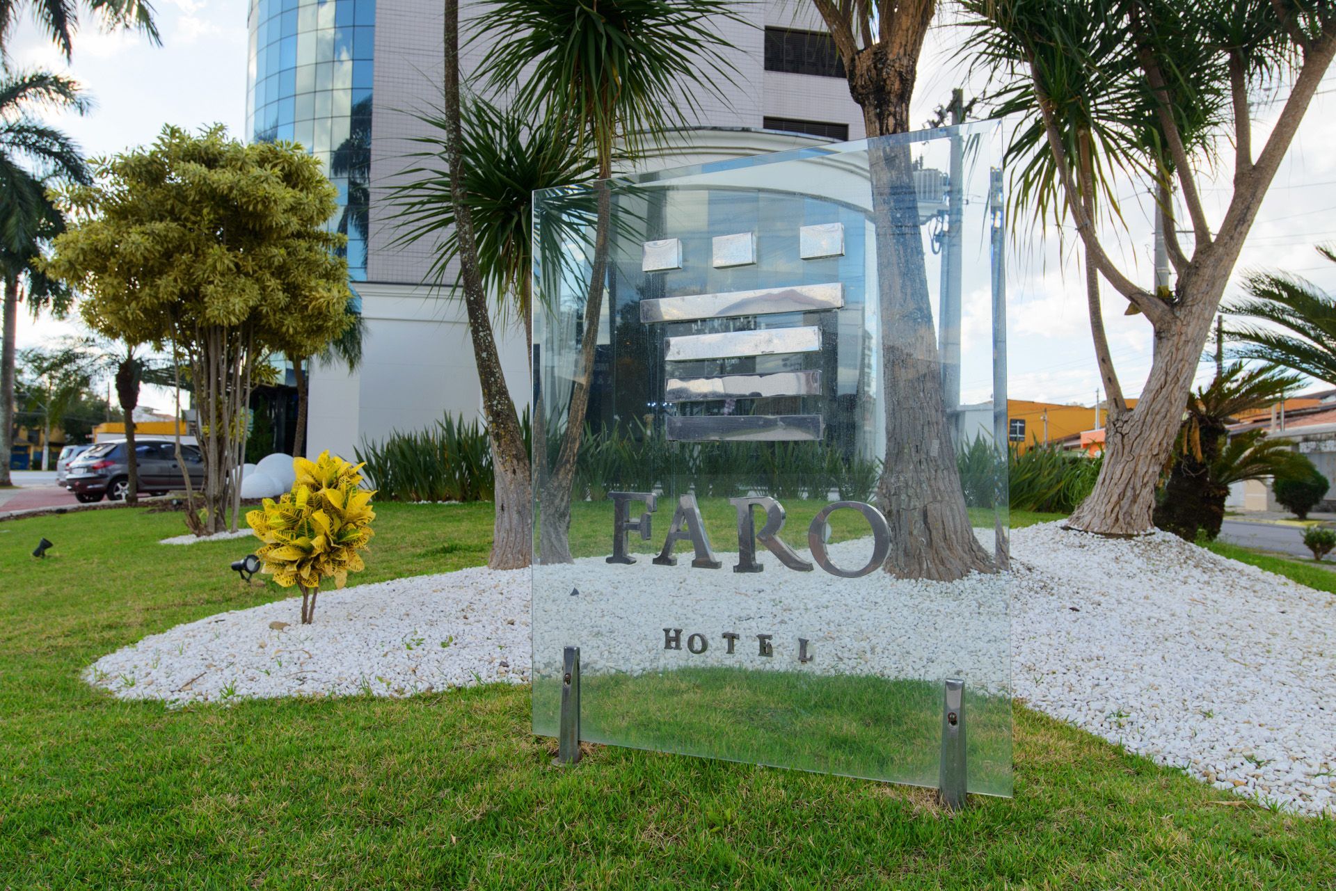 FARO HOTEL TAUBATÉ