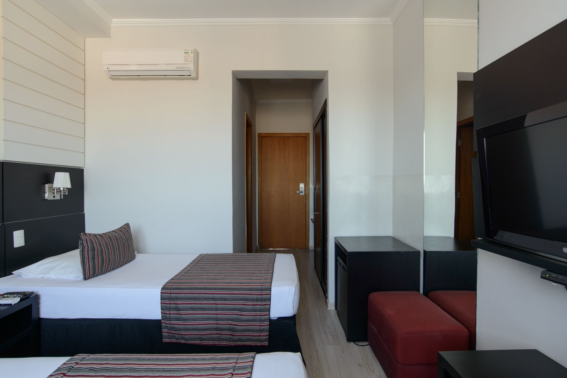 FARO HOTEL TAUBATÉ