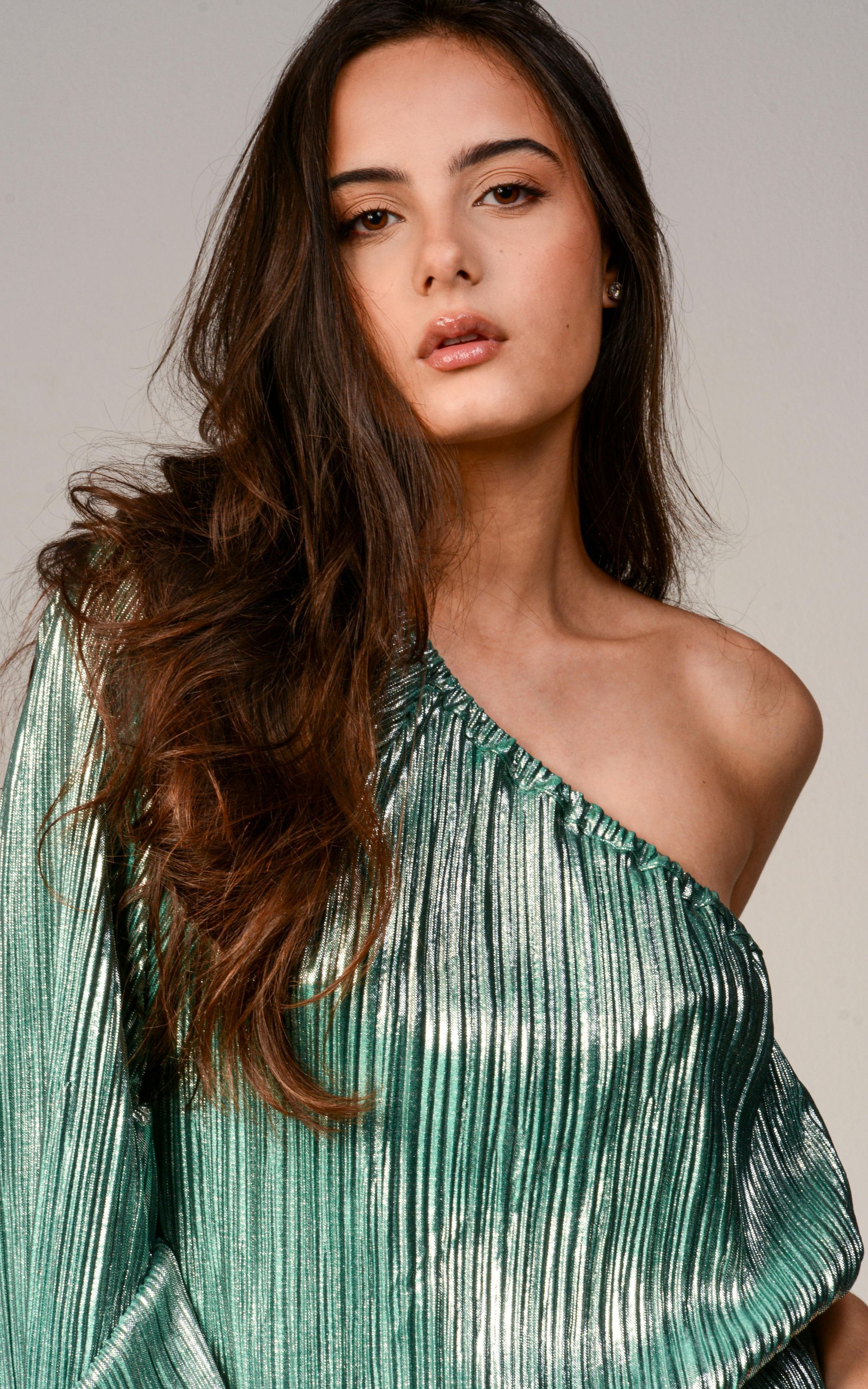 One shoulder tops