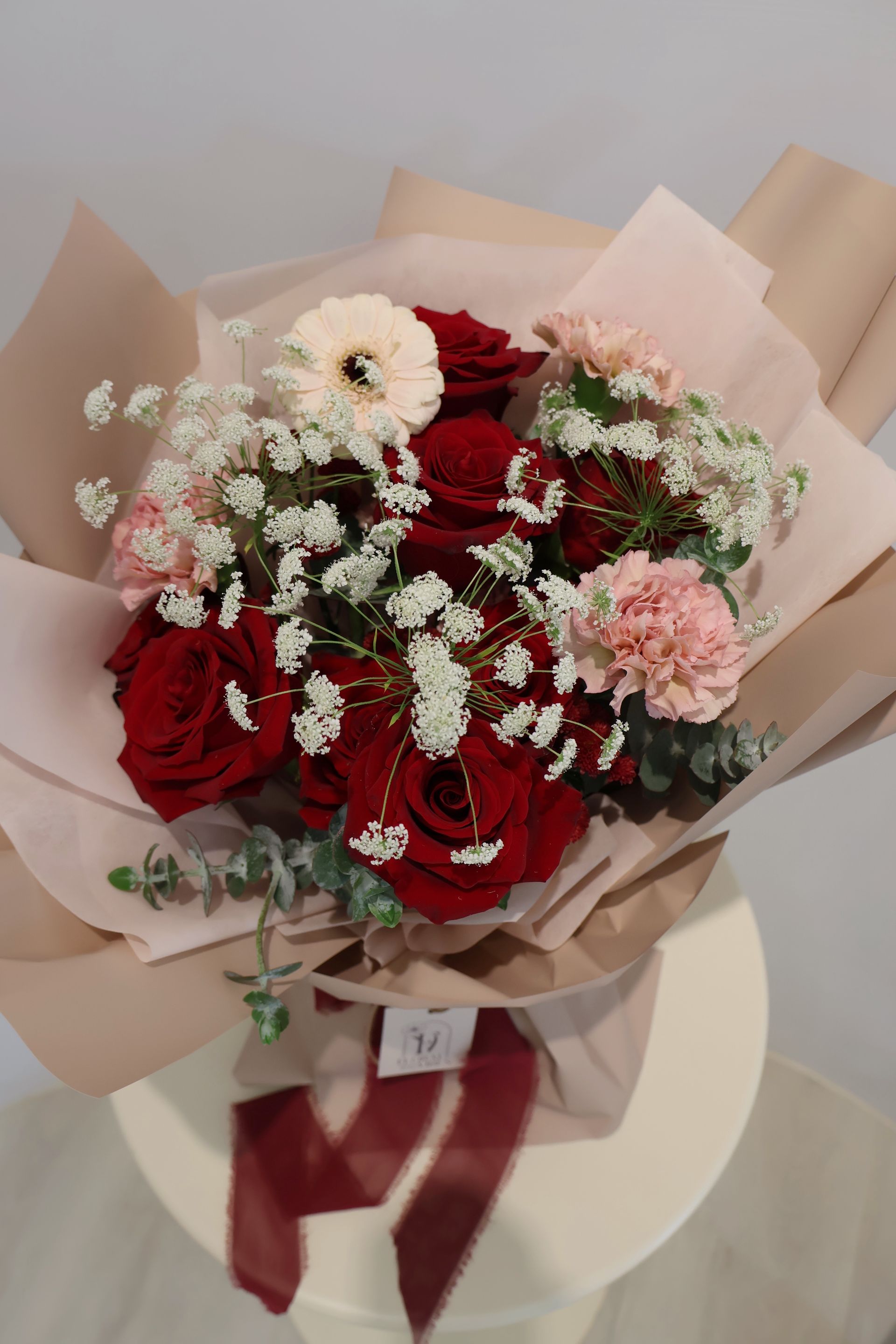 伴日花所,floralvibes,客製花束,紅色