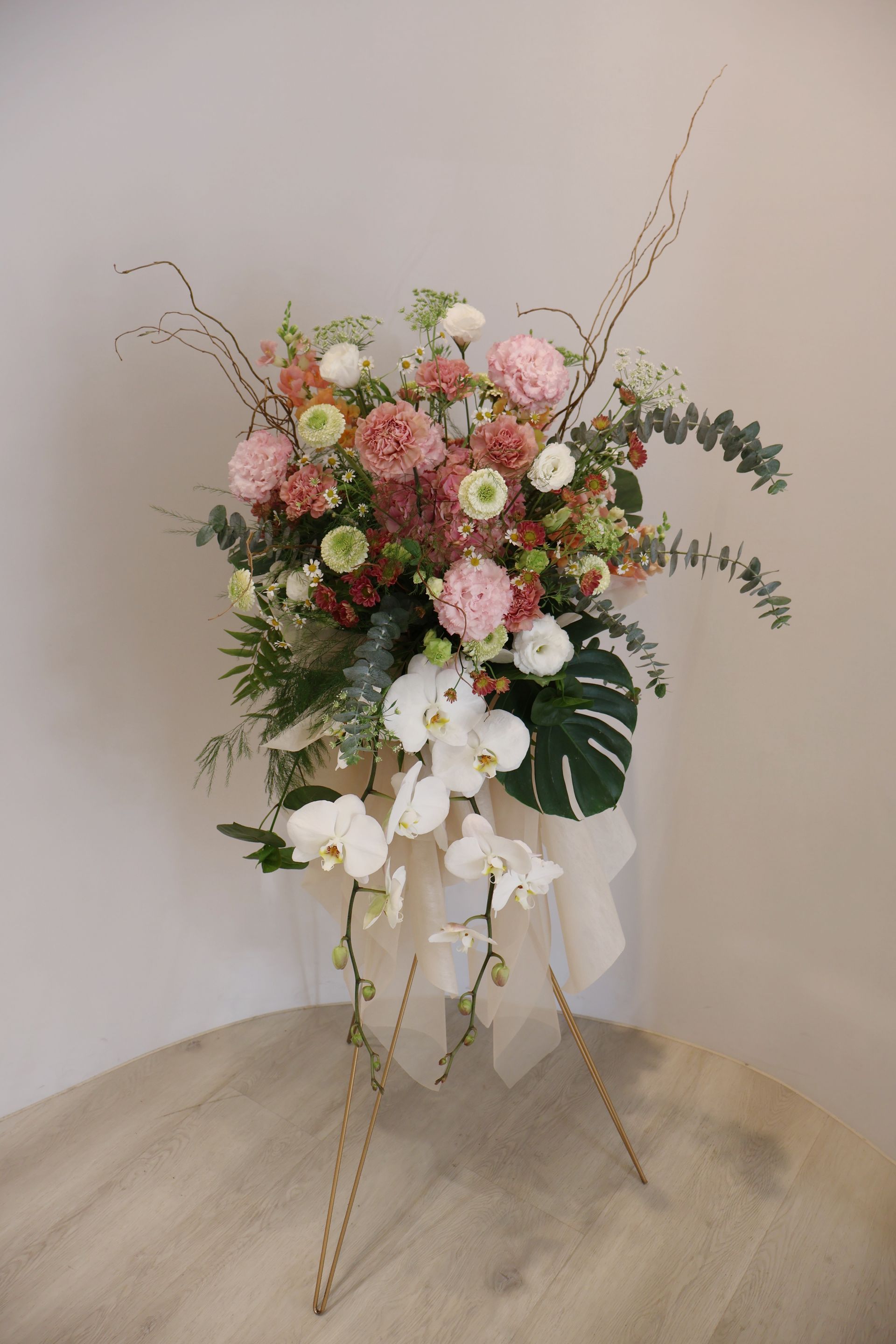 伴日花所,floralvibes,高架花籃,開幕花禮