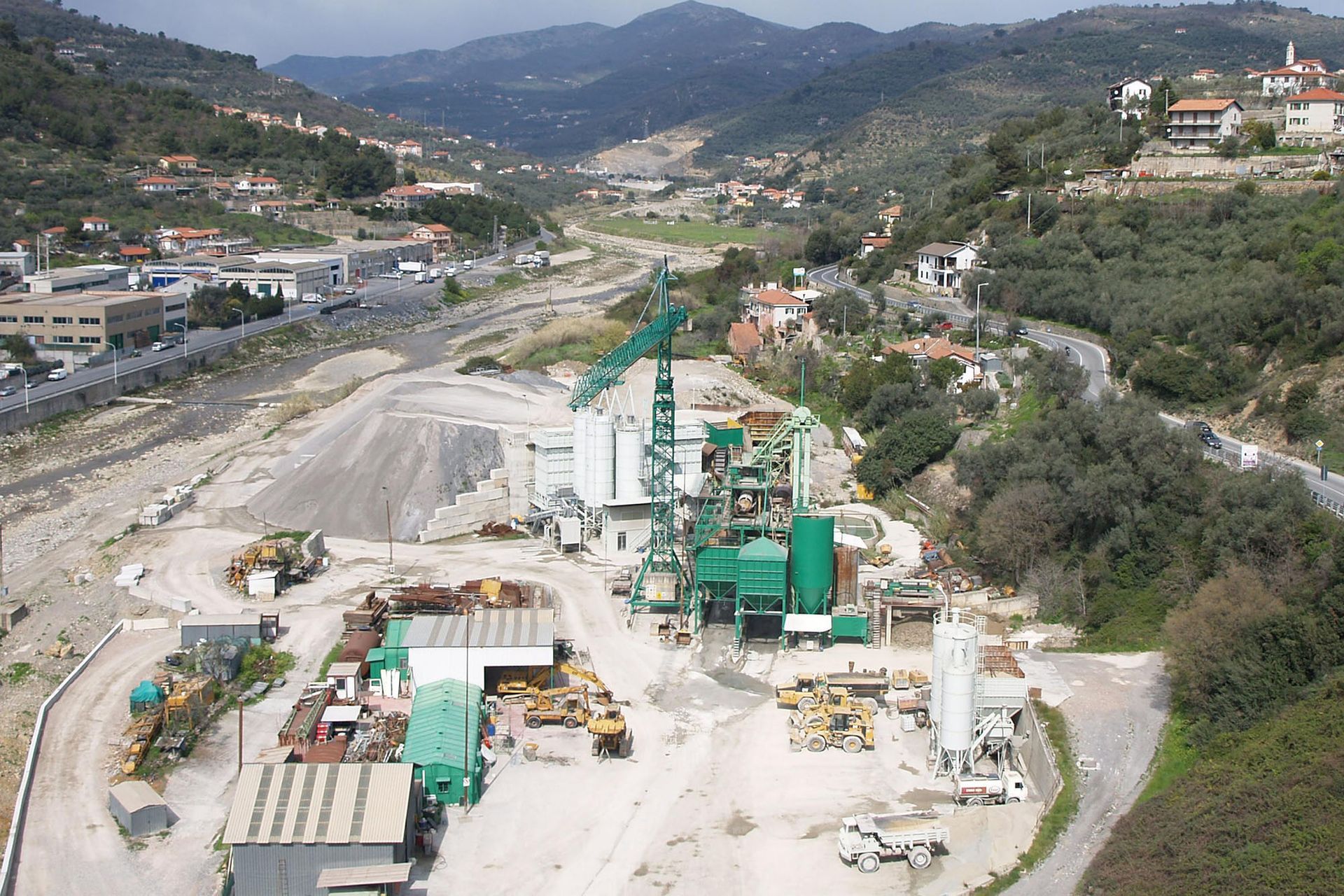 IMPIANTO DI RICICLAGGIO INERTI