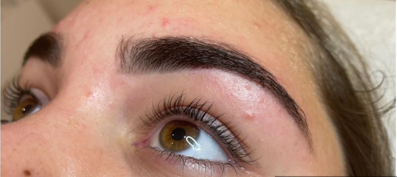 A Close Up of a Woman's Eye and Eyebrows — Erikka's All Occasion Beauty In Rockhampton City, QLD