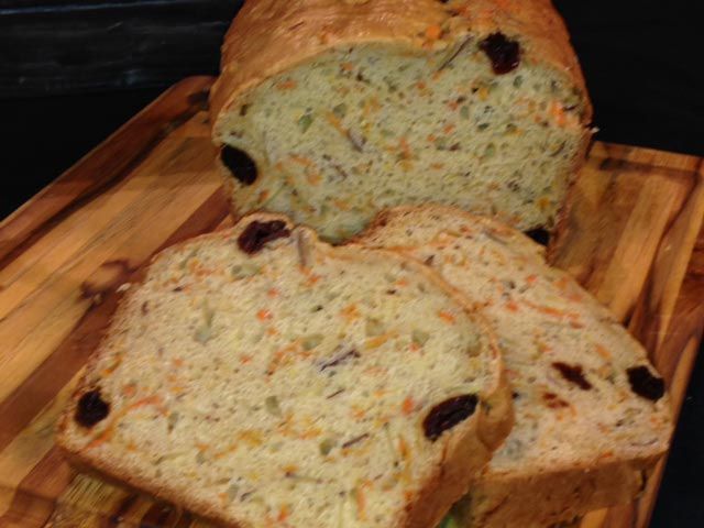 Carrot Bread with Almonds