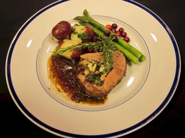 Stuffed Tenderloin of Beef using RoastWrap