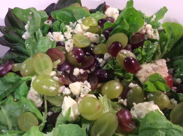 Frisée and Grape Salad with Blue Cheese