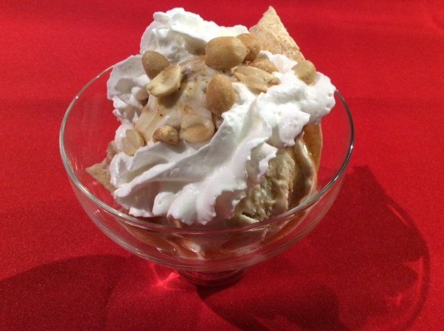 Mexican Caramel Sundaes