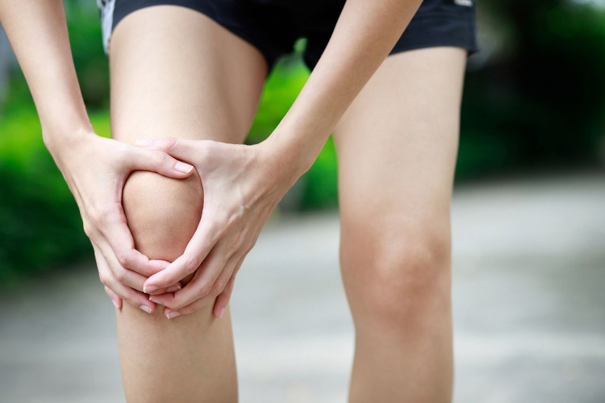 Dor patelofemoral em adolescentes: causas e tratamento