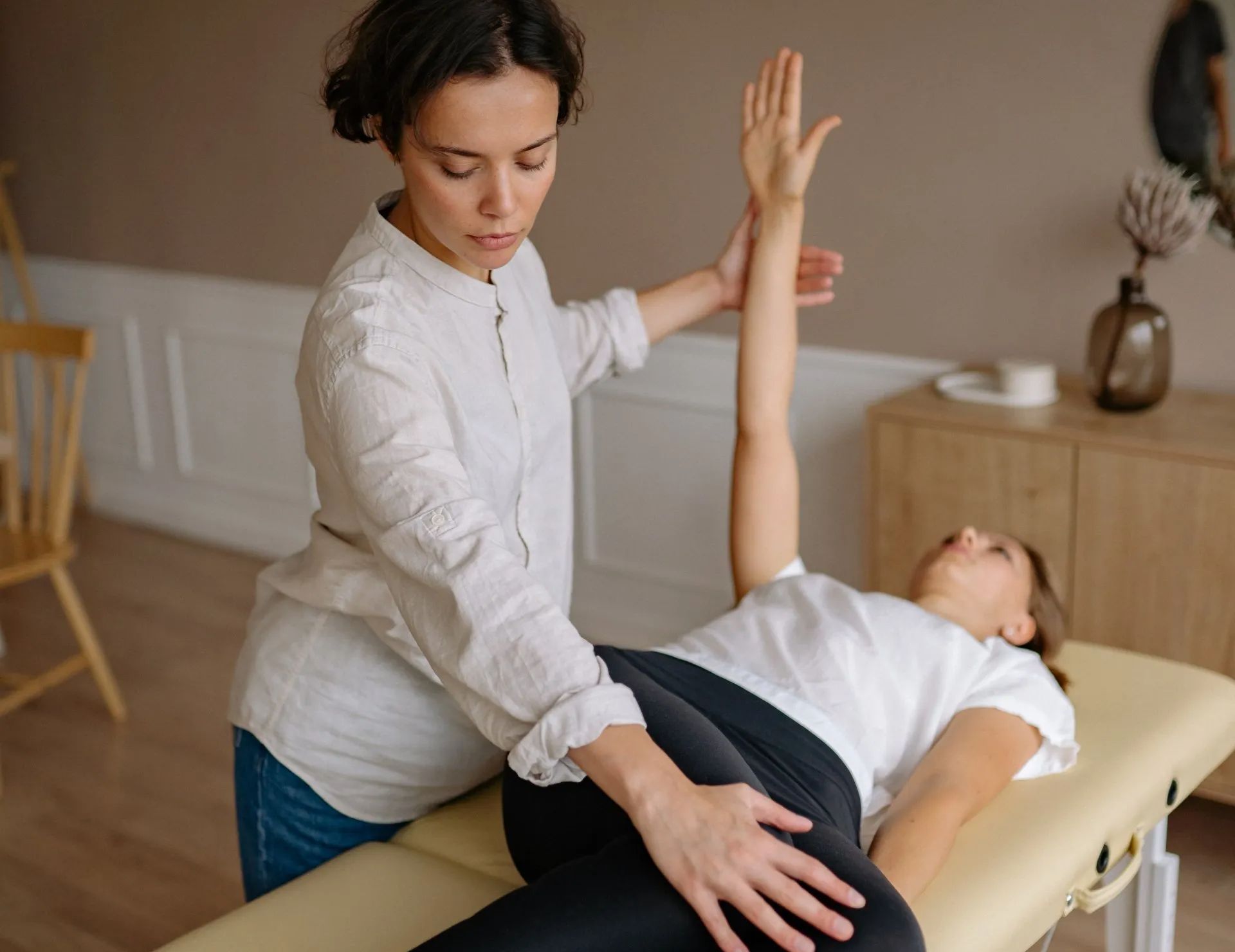 PHYSIOTHERAPIST