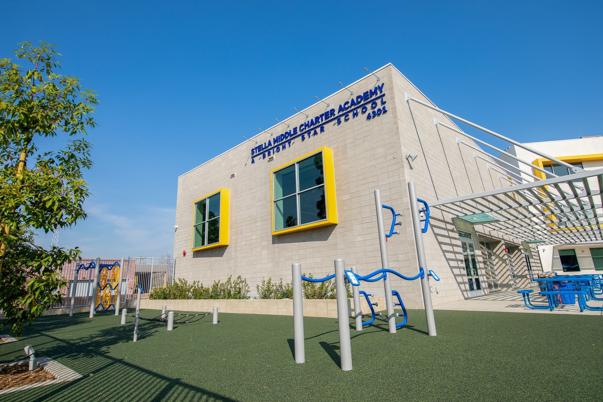 Stella Middle Charter Academy Outdoor — San Clemente, CA — Consolidated Contracting