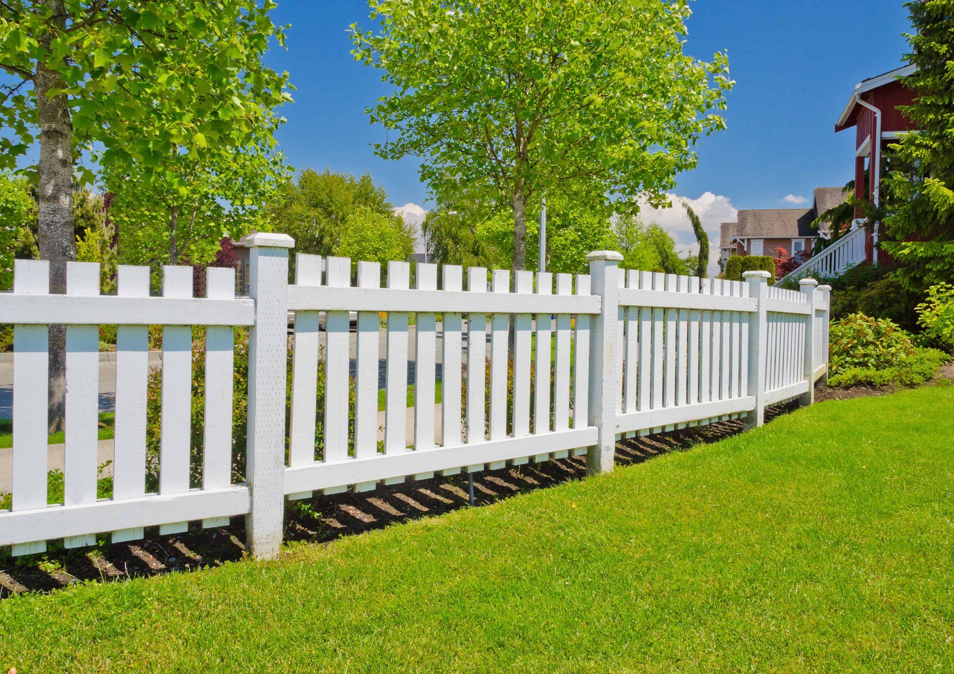 Aluminum fence services