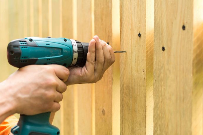 Fence repair services