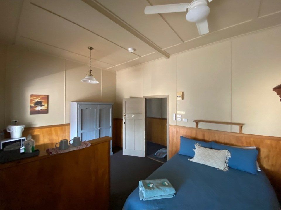 hotel-room-1