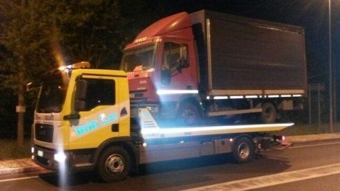 soccorso stradale notturno