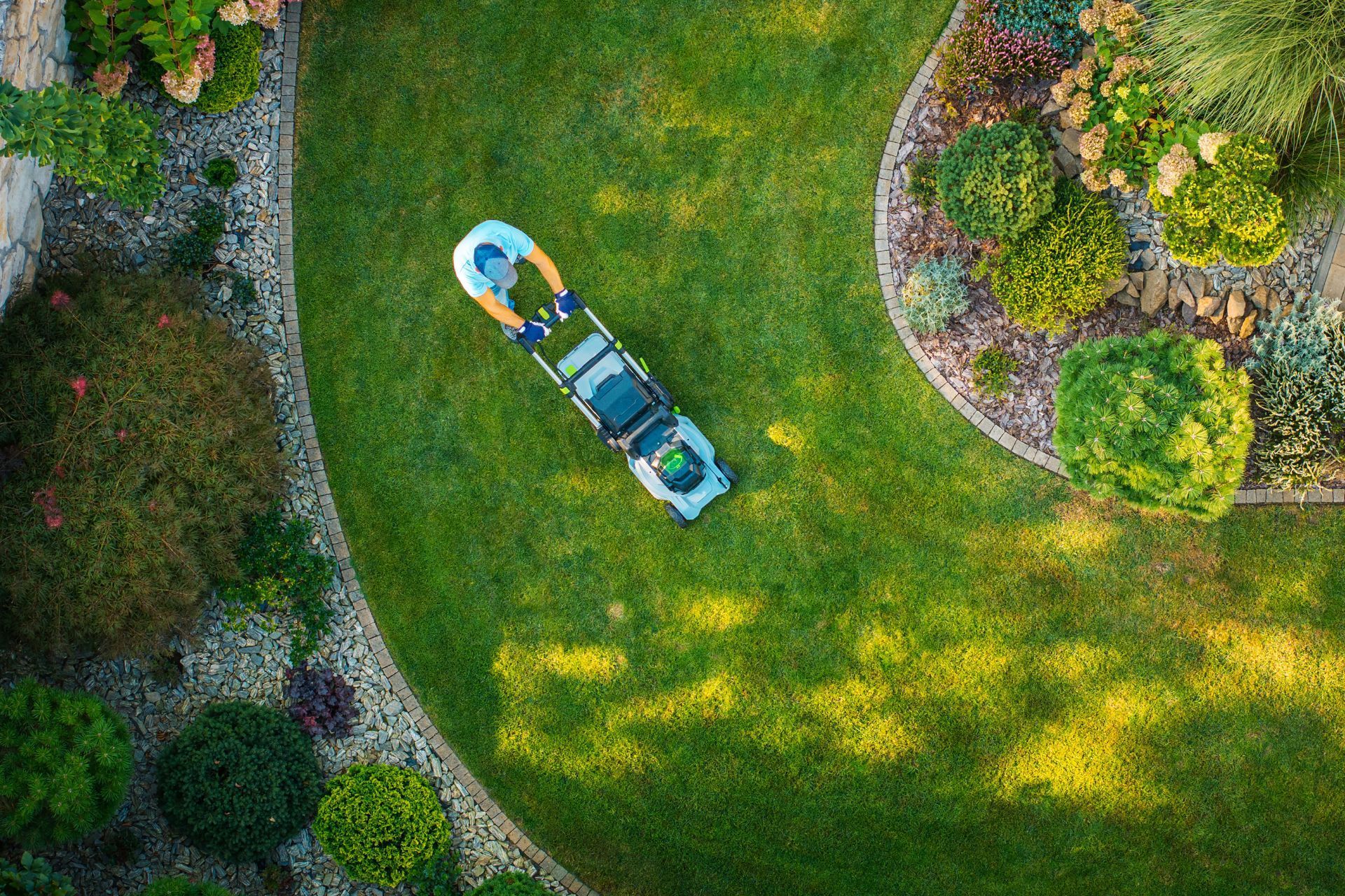 7 Landscaping Projects to Tackle This Fall Before North Texas Winter Arrives
