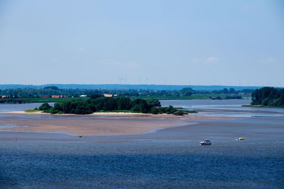 Wandern an der Elbe zur Elbinsel Wandern an der Elbe zur Elbinsel