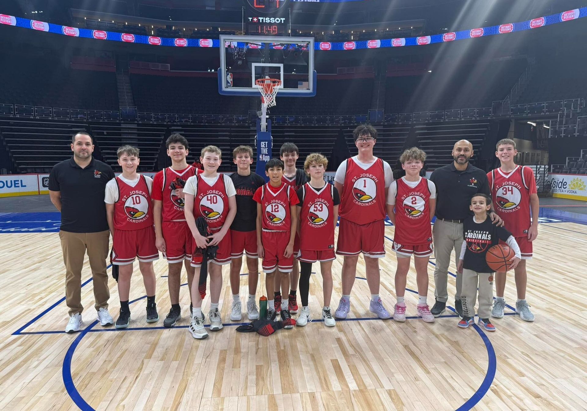 V2 boys basketball team