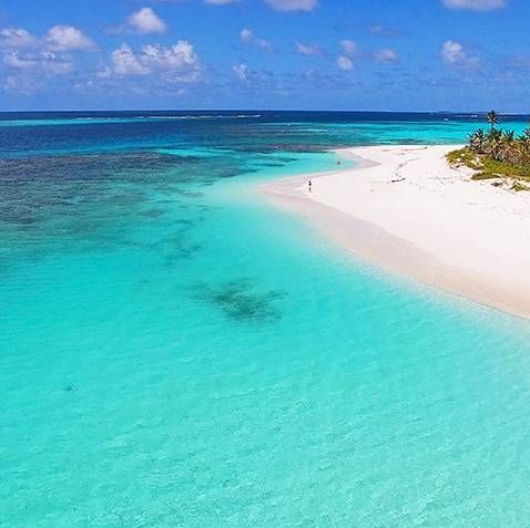 Shoal Bay beach near Anguilla, beautiful spot for charters