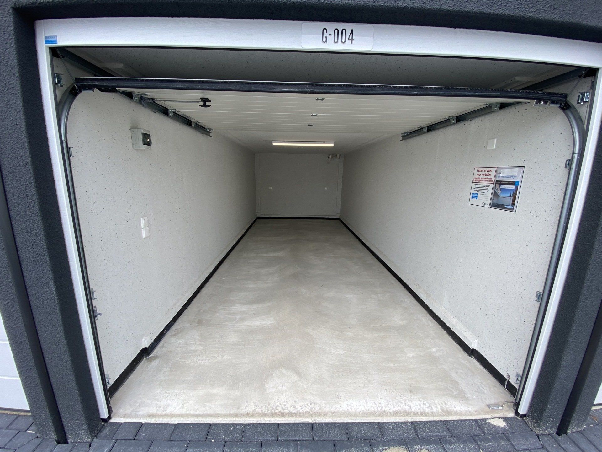 Binnen zijde garagebox