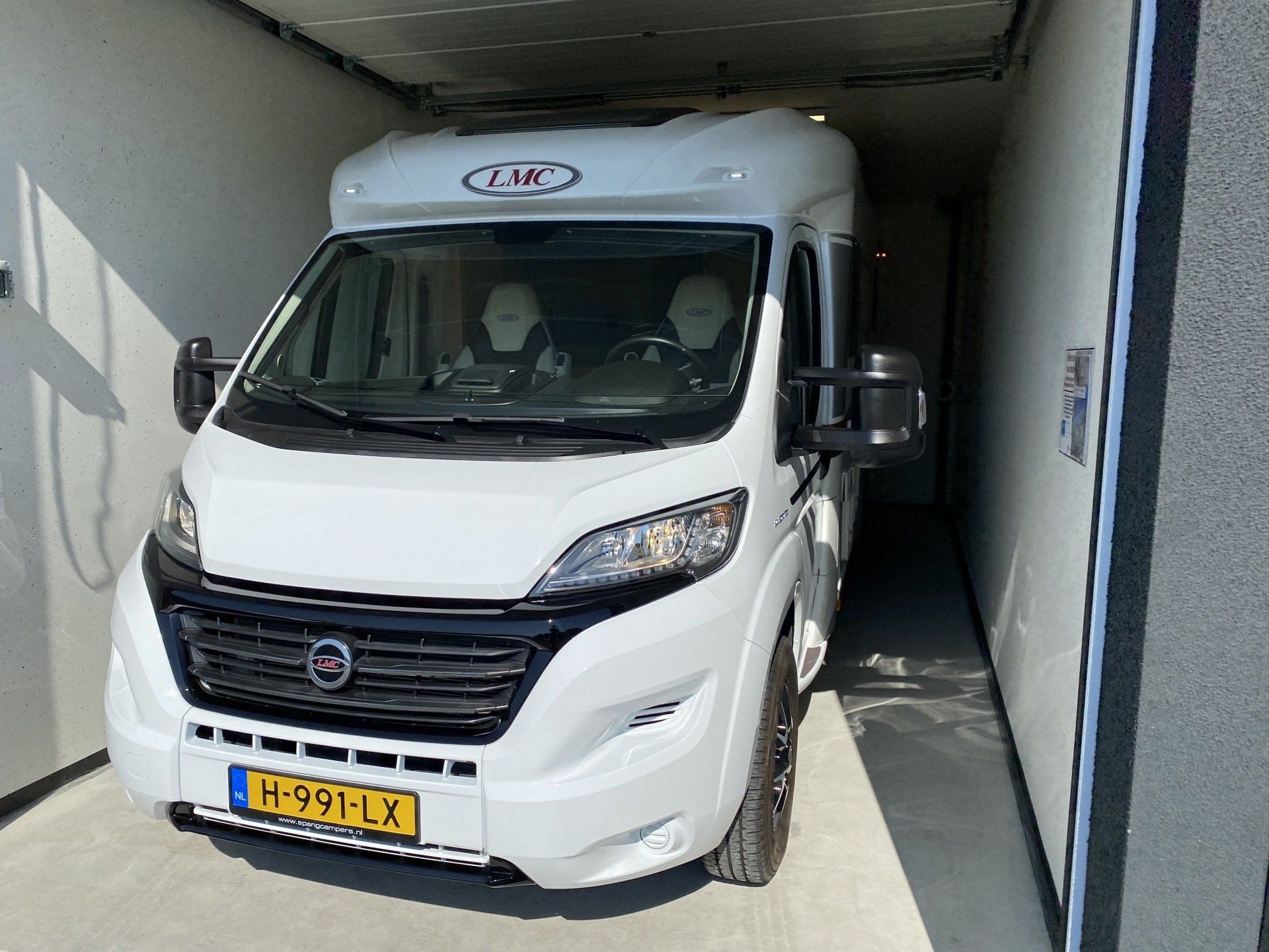Camperstalling, camper garagebox