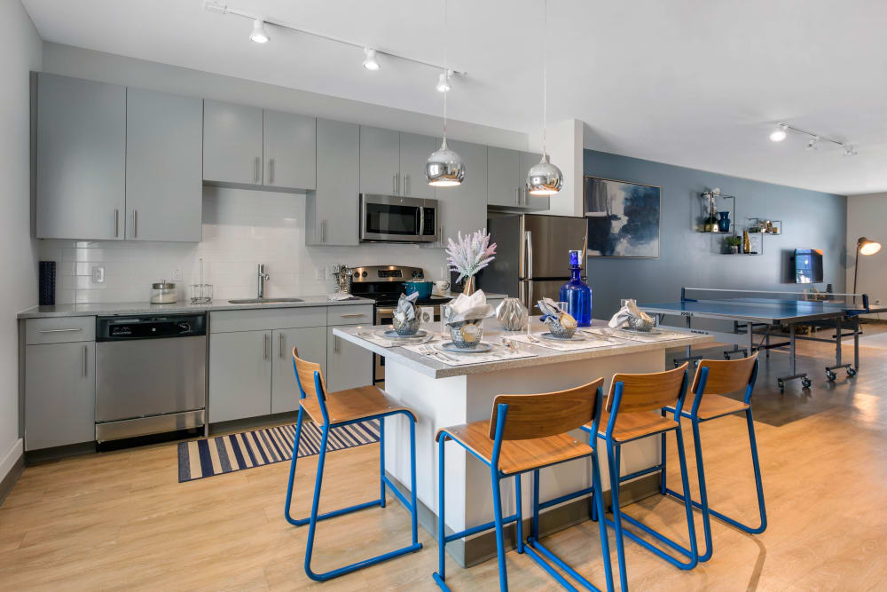 West Quad Apartments for Rent in Champaign, IL