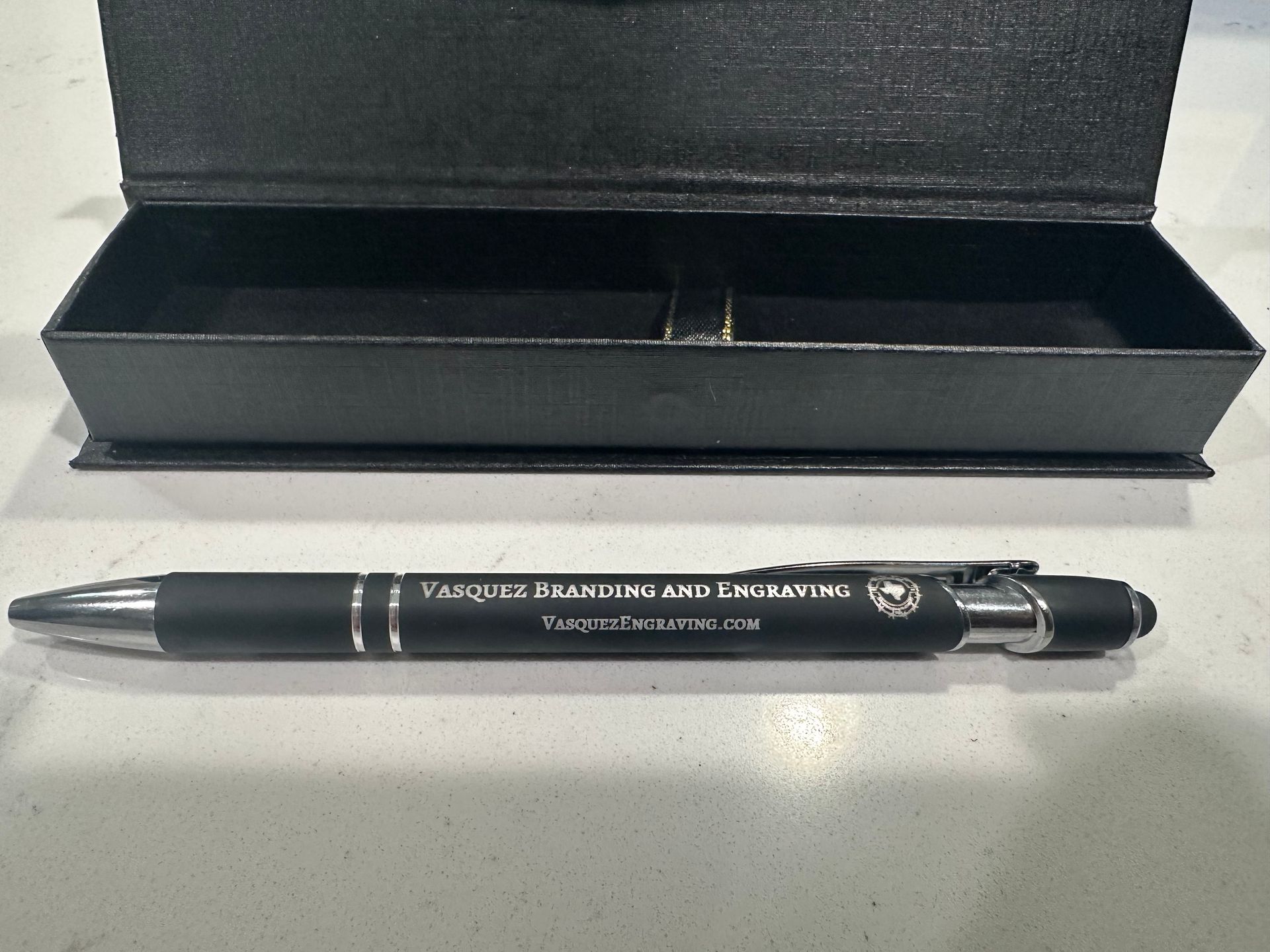 2-in-1 Ballpoint Pen with Stylus Tip – Elegant, Practical & Gift-Ready